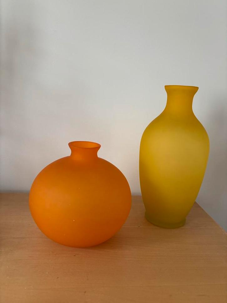 Set van 2 vrolijke glazen vazen, Huis en Inrichting, Woonaccessoires | Vazen, Zo goed als nieuw, Overige kleuren, Minder dan 50 cm