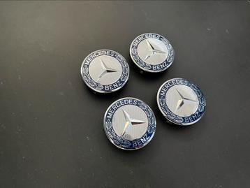 Mercedes Benz naafdoppen chrome blauw beschikbaar voor biedingen