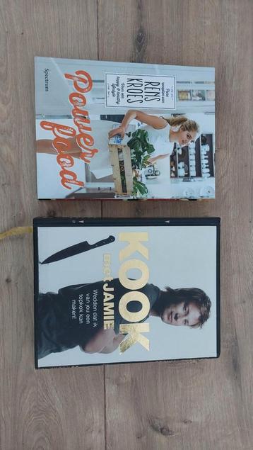 2 kookboeken, power food van Rens Kroes en Kook met Jamie beschikbaar voor biedingen