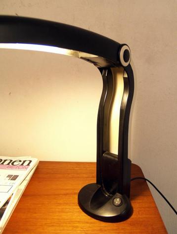 Toekan / Toucan lamp jaren 80 ontwerp H.T. Huang beschikbaar voor biedingen