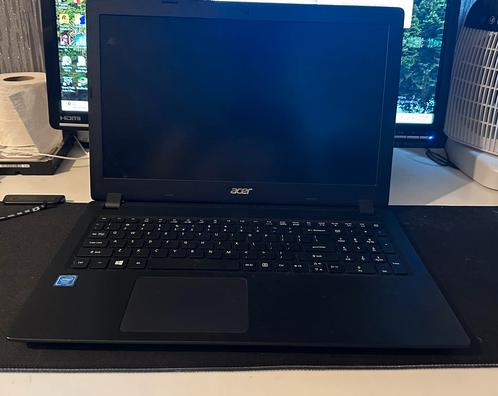 Defect Acer Aspire 3, Computers en Software, Windows Laptops, Zo goed als nieuw, 15 inch, SSD, 2 tot 3 Ghz, 4 GB, Qwerty, Met videokaart