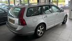 Volvo V50 1.6 D2 S/S R-Design Pro Edition navigatie clima cr, Auto's, Volvo, Voorwielaandrijving, Euro 5, Stof, Gebruikt