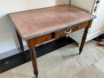Brocante keuken tafeltje met lade beschikbaar voor biedingen