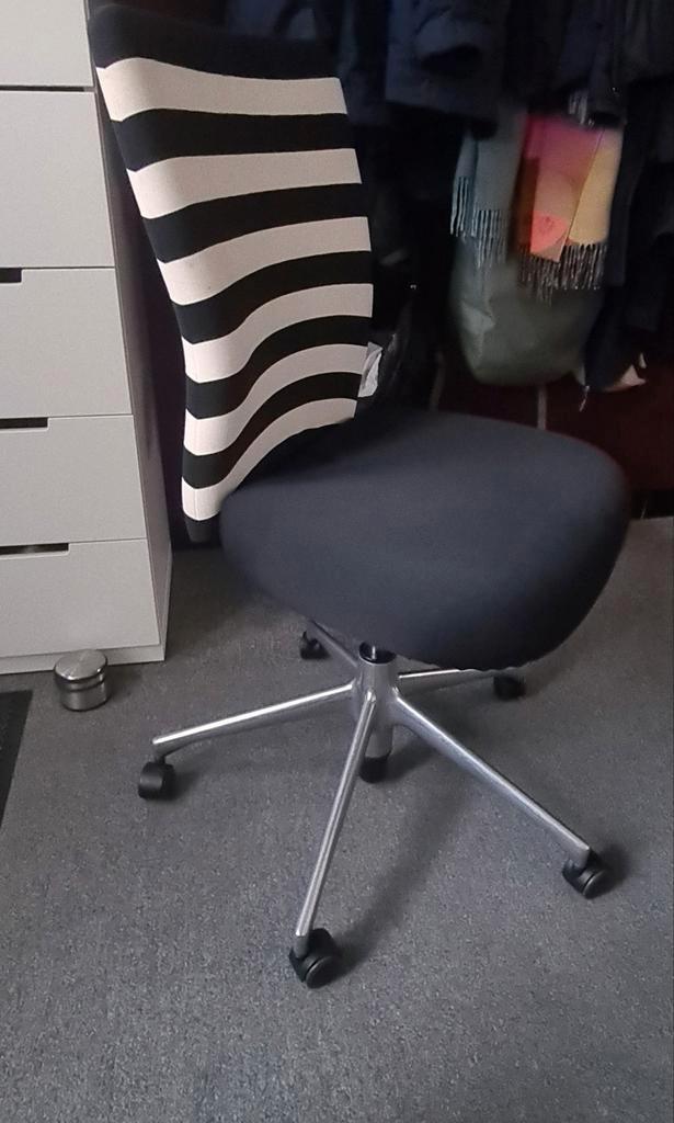 Vitra Bureaustoel - Comfortabel & Stijlvol, Huis en Inrichting, Bureaustoelen, Gebruikt, Bureaustoel, Zwart, Ergonomisch, Ophalen