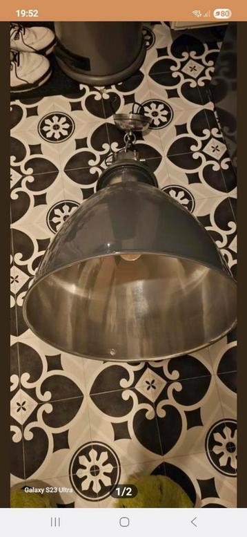 Mooie grote industriele lamp! beschikbaar voor biedingen