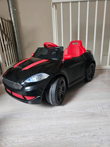 Nette electriche auto met licht en geluid beschikbaar voor biedingen