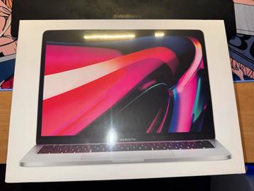 SEALED Macbook Pro M2 1TB SSD/24GB RAM 13.3-inch beschikbaar voor biedingen