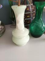 Albast Vaasje Mint Groen, Huis en Inrichting, Woonaccessoires | Vazen, Ophalen of Verzenden, Minder dan 50 cm, Groen, Glas