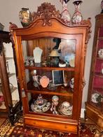Vintage Mahonie kast in topstaat, met uitgesneden zijstukken, Ophalen