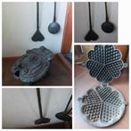 Diverse gietijzeren spullen. O.a kolenkit. Wafelijzer, Antiek en Kunst, Ophalen