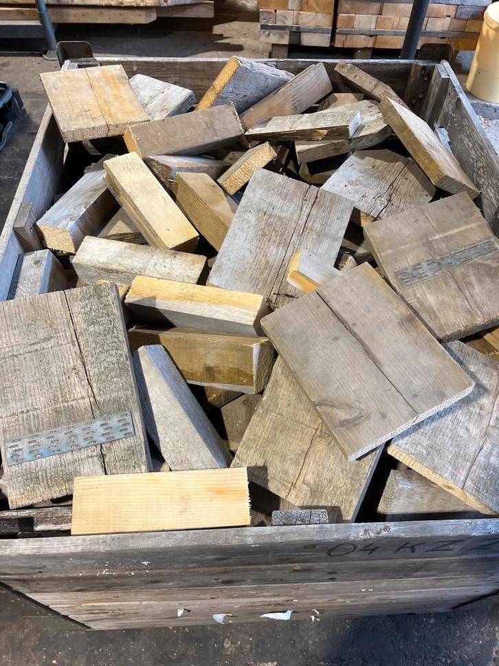 Haar Hout in Legerkist - Stookhout, Tuin en Terras, Haardhout, Overige houtsoorten, Ophalen