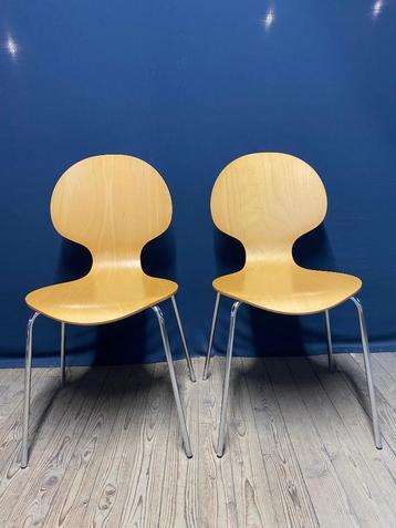 Twee vintage Vlinderstoelen plywood/chroom beschikbaar voor biedingen