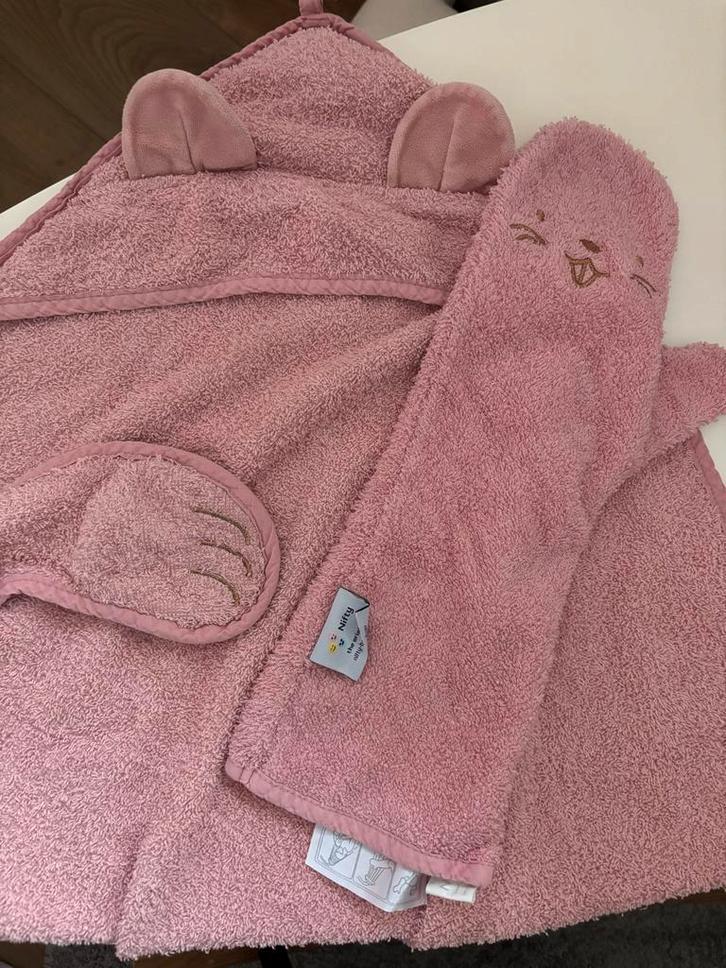 Handsfree Badcape + Baby Shower Glove, Kinderen en Baby's, Badjes en Verzorging, Zo goed als nieuw, Overige typen, Overige merken