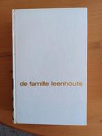 De familie Leenhouts - Haagse familieroman, Gelezen, P.J. Risseeuw, Ophalen of Verzenden, Nederland