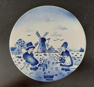 Vintage wandbord blauw wit klederdracht boer boerin beschikbaar voor biedingen