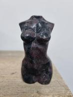 Body van granaat in matrix, Ophalen of Verzenden, Mineraal