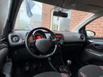 Citroen C1 1.0 VTi Feel NIEUWE APK / 4 NWE ALL SEASON BANDEN, Auto's, Voorwielaandrijving, Elektrische ramen, Stof, Gebruikt