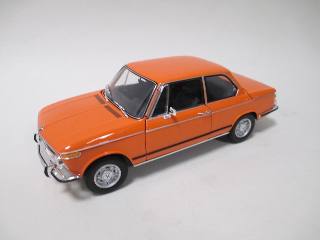 BMW 2002tii Orange 1/18 Kyosho Models, Hobby en Vrije tijd, Modelauto's | 1:18, Ophalen of Verzenden, Nieuw, Auto, Kyosho