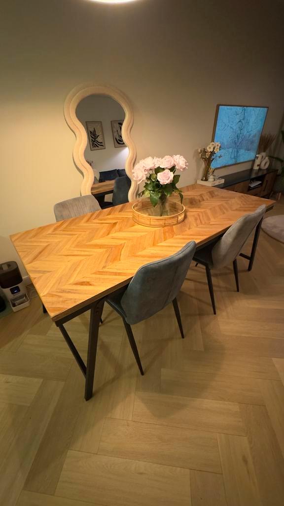 Eettafel Mateo Visgraat, Huis en Inrichting, Tafels | Eettafels, Zo goed als nieuw, 50 tot 100 cm, 150 tot 200 cm, Vijf personen of meer