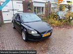 Volvo S40 2.4 Kinetic Nieuwe apk, Auto's, Voorwielaandrijving, Gebruikt, 700 kg, Zwart