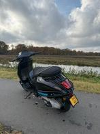 Vespa sprint 125cc 4t Brom Akrapovic VANDAAG 3000!!, Fietsen en Brommers, Scooters | Vespa, Ophalen of Verzenden, Zo goed als nieuw