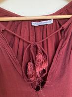 Faithfull the brand bordeaux rode blouse tuniek visgraad S, Kleding | Dames, Blouses en Tunieken, Base Logistics B.V, Zo goed als nieuw