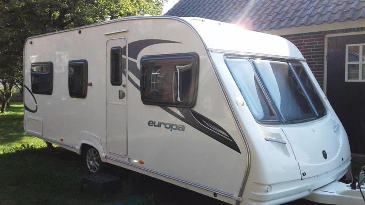 Sprite EUROPA 495, Caravans en Kamperen, Caravans, Particulier, tot en met 4, 1000 - 1250 kg, Overige, Sprite, Frans bed, Omvormbare zithoek