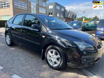 Ford Focus 1.6-16V Futura 5 deurs beschikbaar voor biedingen