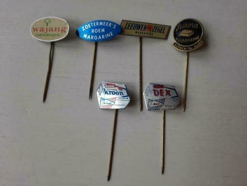 4x Margarine Speldjes Speldje Aurora Wajang Leeuwenzegel, Verzamelen, Speldjes, Pins en Buttons, Gebruikt, Speldje of Pin, Merk