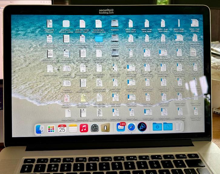 Apple Macbook A1398 mid 2015, Computers en Software, Apple Macbooks, Gebruikt, MacBook Air, 15 inch, 2 tot 3 Ghz, 512 GB, 16 GB