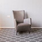 2x Montis Windy fauteuil - muisgrijs leder, Huis en Inrichting, Banken | Voetenbanken en Poefen, Niet ingevuld, Niet ingevuld