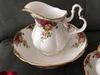 Royal albert OLD COUNTRY ROSES LAMPETSTEL❤️🤍❤️🤍, Ophalen, Zo goed als nieuw, Kop en/of schotel