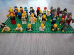 Heel veel oude lego poppetjes., Kinderen en Baby's, Speelgoed | Duplo en Lego, Ophalen of Verzenden, Gebruikt, Lego
