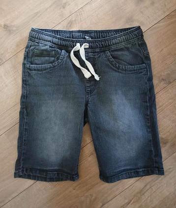 Korte donker grijze spijkerbroek maat s beschikbaar voor biedingen