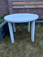 GRATIS Ronde kunststof tuintafel, Tuin en Terras, Tuintafels, Ophalen, Gebruikt, Rond, Kunststof