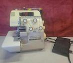 Bernina 355 veiligheidsoverlock 5 draads en beschermhoes, Hobby en Vrije tijd, Naaimachines en Toebehoren, Gebruikt, Bernina, Ophalen of Verzenden