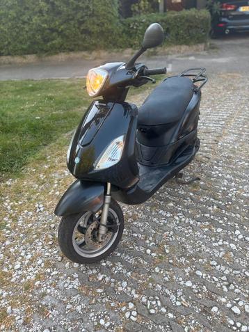 Piaggio fly 4t beschikbaar voor biedingen