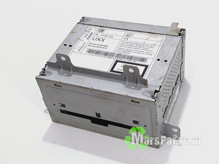 CD Speler van een Opel Astra, Auto-onderdelen, Elektronica en Kabels, Opel, Gebruikt, 6 maanden garantie, 12 maanden garantie