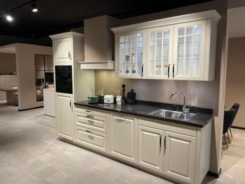 Landelijke keuken met composiet werkblad nu €5.299, Huis en Inrichting, Keuken | Complete keukens, Nieuw, Enkelwandige keuken
