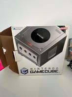 Nintendo GameCube, Spelcomputers en Games, Spelcomputers | Nintendo GameCube, Met 1 controller, Met games, Gebruikt, Zilver