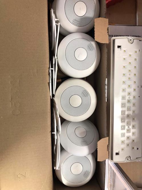 9 communicerende brandmelders incl. nieuwe batterijen, Doe-het-zelf en Verbouw, Alarmsystemen, Zo goed als nieuw, Ophalen