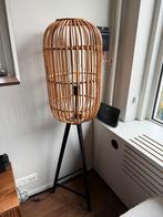 Stijlvolle lamp, Huis en Inrichting, Lampen | Vloerlampen, Ophalen, Zo goed als nieuw, Overige materialen, 100 tot 150 cm