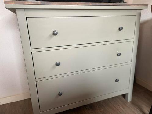 Laden kast IKEA/commode/ tv kast/ overkapping, Huis en Inrichting, Kasten | Ladekasten, Zo goed als nieuw, Minder dan 100 cm, 100 tot 150 cm