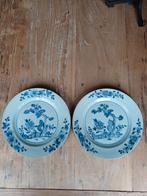 twee 18 eeuws chinese blauw-wit porseleinen borden- Qianlong, Ophalen of Verzenden