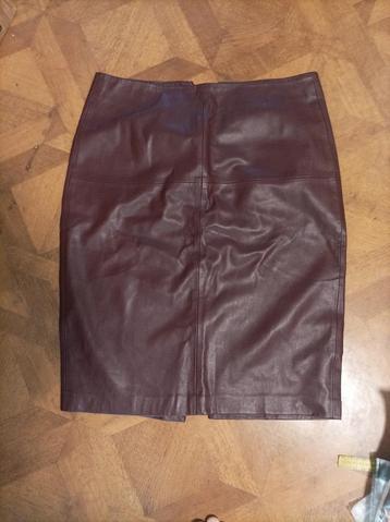 Mango imitatieleer kokerrok rood maat M/38 beschikbaar voor biedingen