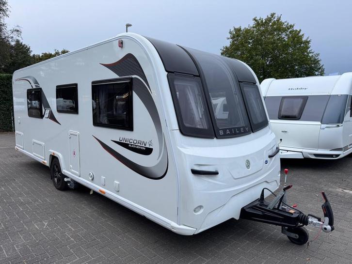Bailey Unicorn Cadiz Black Edition 2020 | Enkele bedden, Caravans en Kamperen, Caravans, Bedrijf, tot en met 4, 1250 - 1500 kg