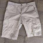 TOMMY HILFIGER   korte broek  maat 33    in prima staat, Ophalen of Verzenden, Zo goed als nieuw, Maat 52/54 (L), Tommy Hilfiger