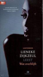 Luisterboek: Lieneke Dijkzeul leest Wat overblijft, Boeken, Luisterboeken, Ophalen of Verzenden, Cd, Volwassene