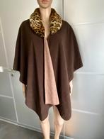 i729 Dubbelzijdige poncho One Size=S/M/L/XL cape jas winter, Ophalen of Verzenden, Zo goed als nieuw, Maat 42/44 (L), Beige