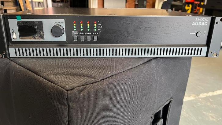 Audac SMQ750 4750W Quad-Channel DSP Versterker. 1 jaar oud!, Muziek en Instrumenten, Versterkers | Keyboard, Monitor en PA, Ophalen of Verzenden